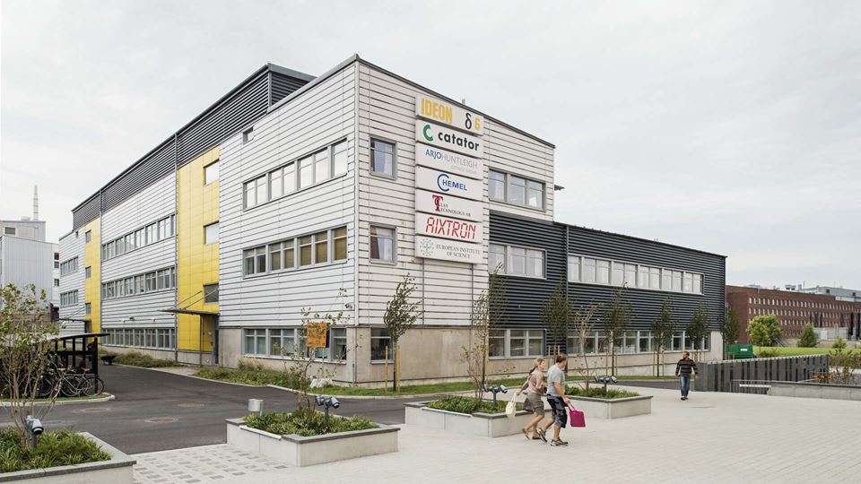 Syret 9 (Delta 6), fastighet med kontor och labb på Sölvegatan 43 på Ideon Science Park i Lund.